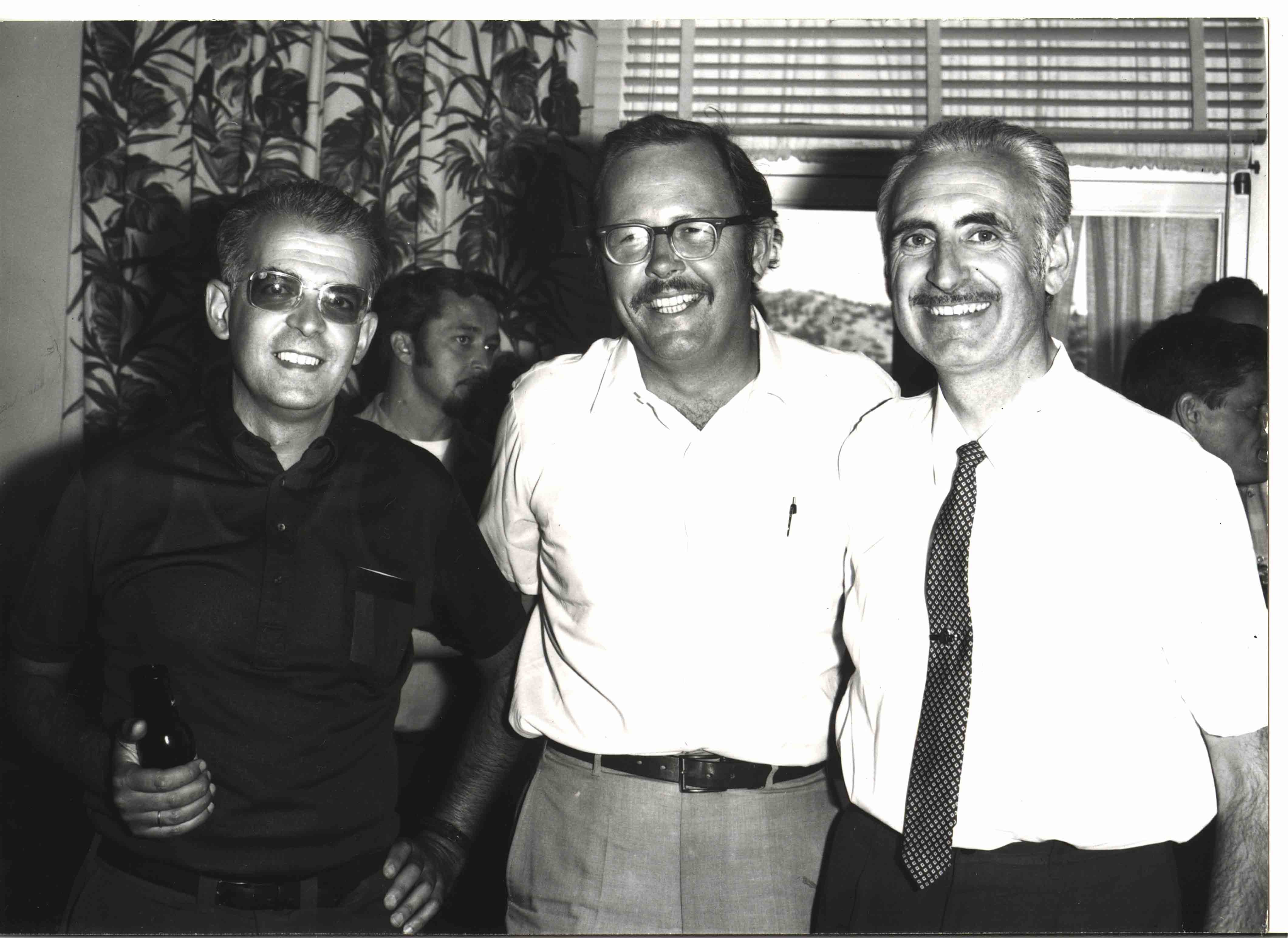 De izquierda a derecha: Luis Ruiz de Gopegui, Dan Hunter y Manuel Bautista.