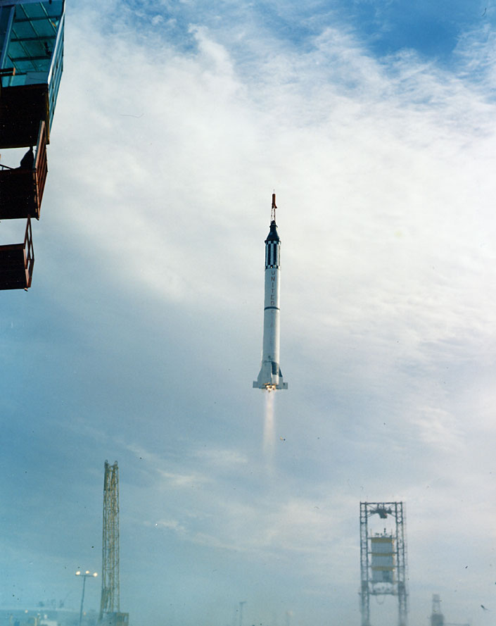 Lanzamiento del Mercury Redstone 4 con Gus Grissom a bordo- NASA (KSC-61C-1431)